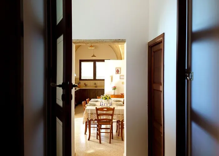 Nichil Villa *